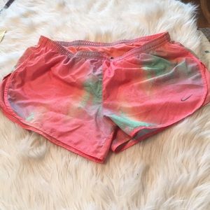 Nike Dri Fit Large Women’s Running Shorts In EUC